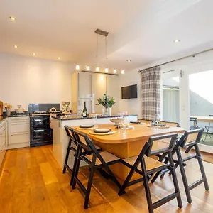 21 Scarcroft Road York