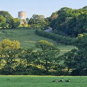 Luxury Converted Water Tower In Yorkshire Emley